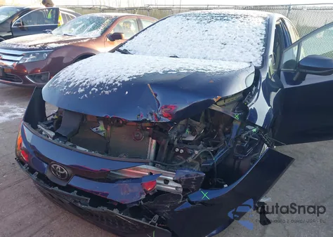 2020 Toyota Corolla Le z USA, uszkodzony, nr VIN 5YFEPRAE1LP064770